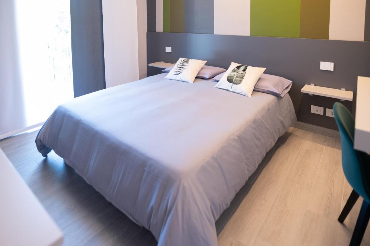 Grey House Guest House Luxury Latina Eksteriør billede