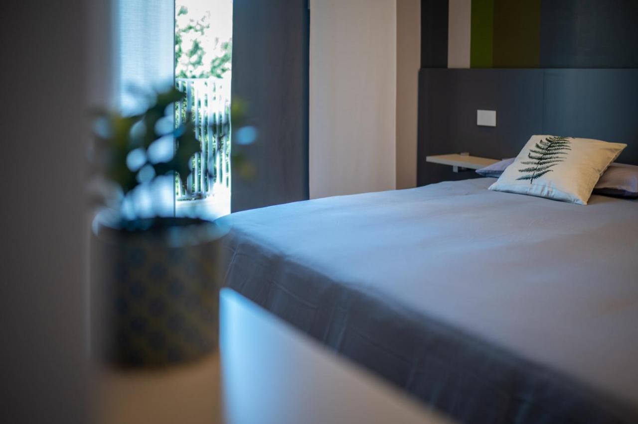 Grey House Guest House Luxury Latina Eksteriør billede