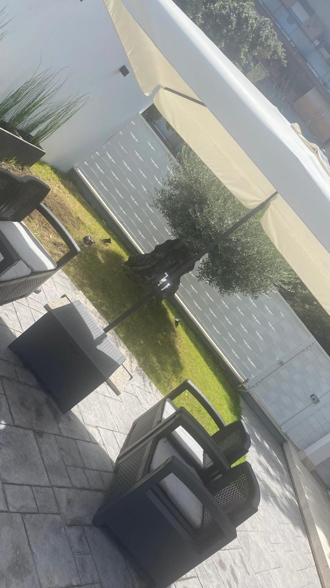 Grey House Guest House Luxury Latina Eksteriør billede
